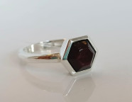 Кольцо 356-4, Серебро 925, Серебрение, Янтарь-Вишневый